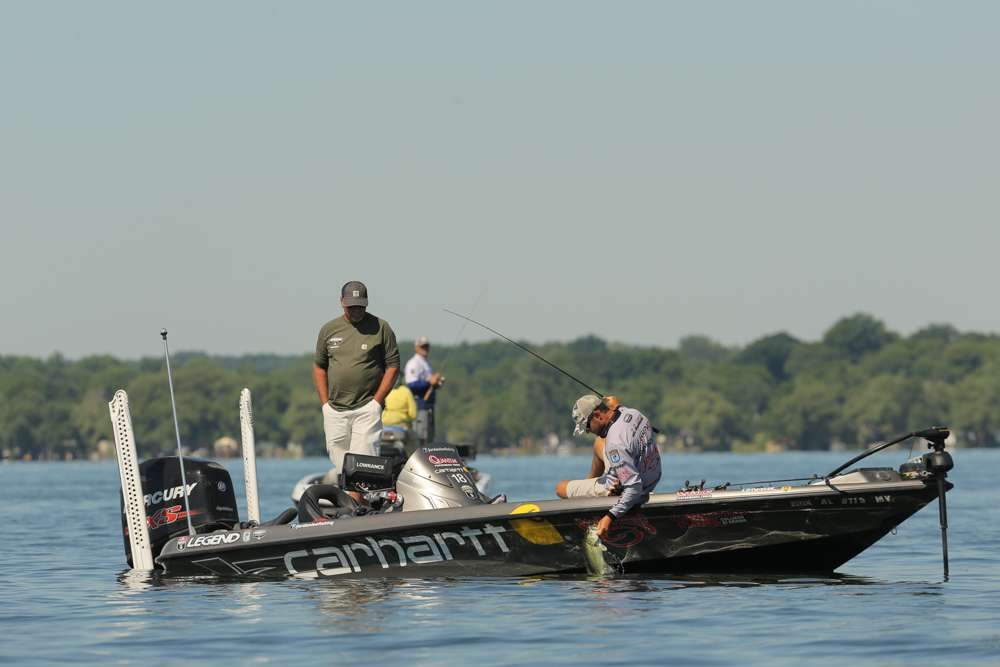 <b>Jordan Lee (8-1) </b><br>
Lee just missed his first Elite Series victory on Cayuga Lake in 2016. He finished second to KVD by targeting spawning fish in underwater vegetation. Heâs one of the most versatile anglers on the trail and the guy who many people believe will someday carry as much weight in the sport as KVD does now. He needs a Classic win to make that happen.
