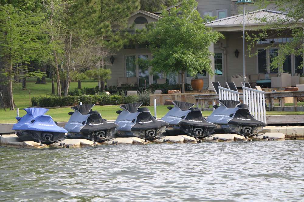 Dock-experts may like the look of a row of floating jet ski padsâ¦
