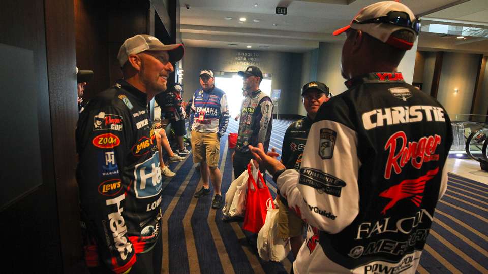 After receiving all their sponsor S.W.A.G., there was a few minutes to visit before the final angler briefing began. 
