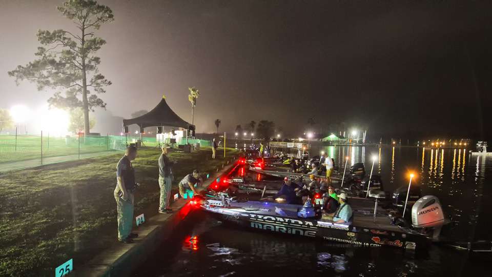 The 52 Classic competitors get ready and head out for the final day of practice before the 2017 GEICO Bassmaster Classic presented by DICK'S Sporting Goods.