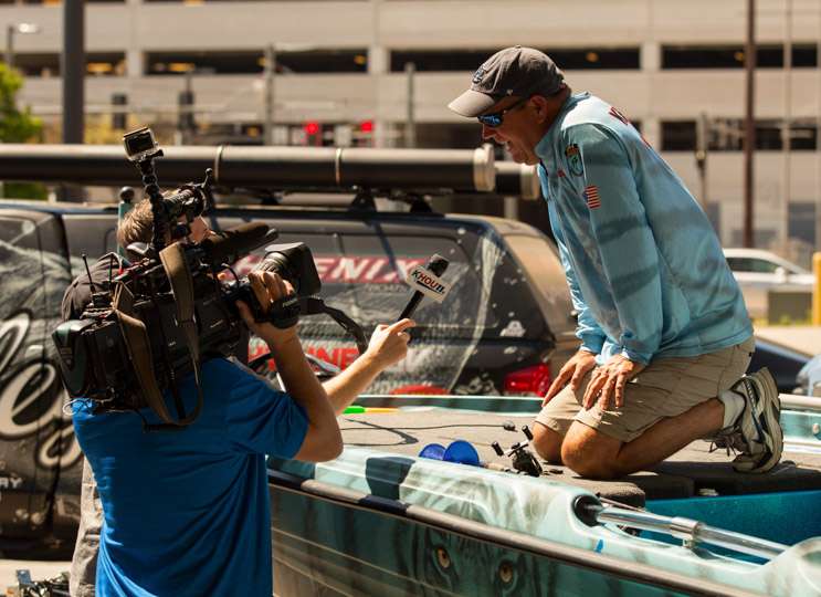 Steve Kennedy has some fun talking about his season and the Bassmaster Classic.