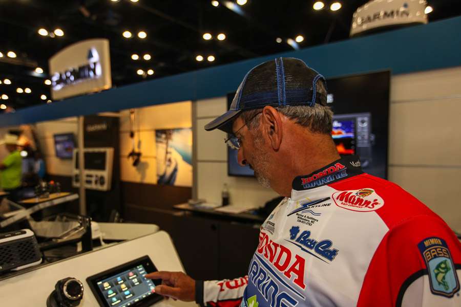 Paul Elias takes sometime to checkout the new units prior to the Expo doors opening on Championship Sunday!