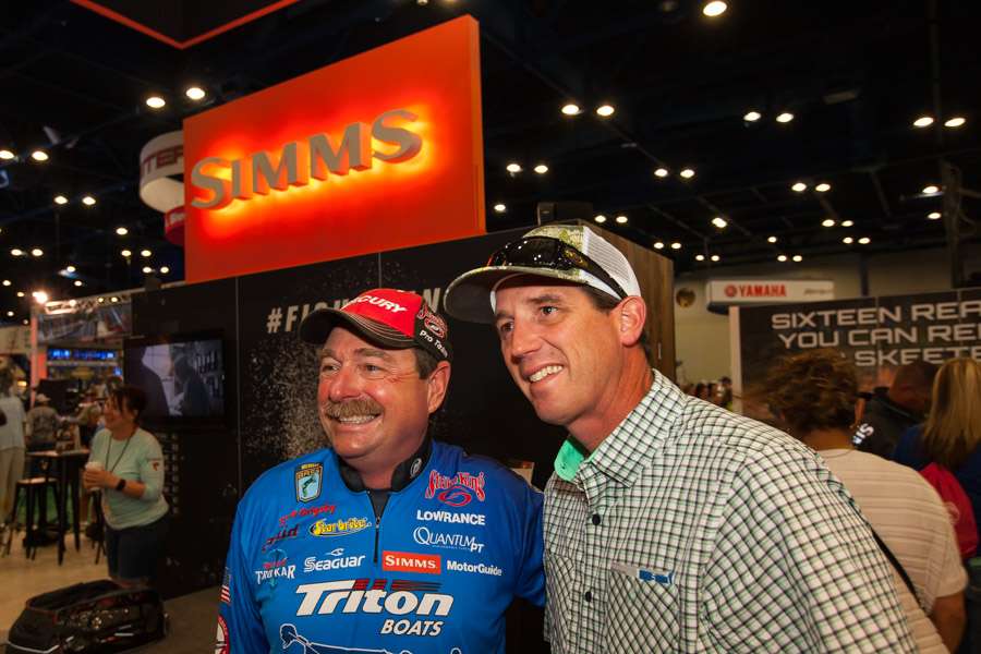 Shaw Grigsby and his fans in the SIMMS booth!
