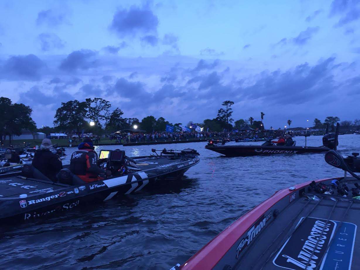 Take a look from inside the Elites boats from the Marshals on Day 1 of the 2017 GEICO Bassmaster Classic presented by DICK'S Sporting Goods. 