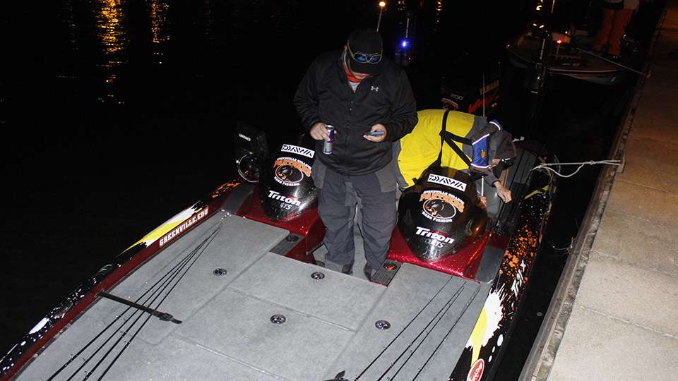 Boat 1 from Greenville College in Illinois gets tied up to the dock as they take their spot.