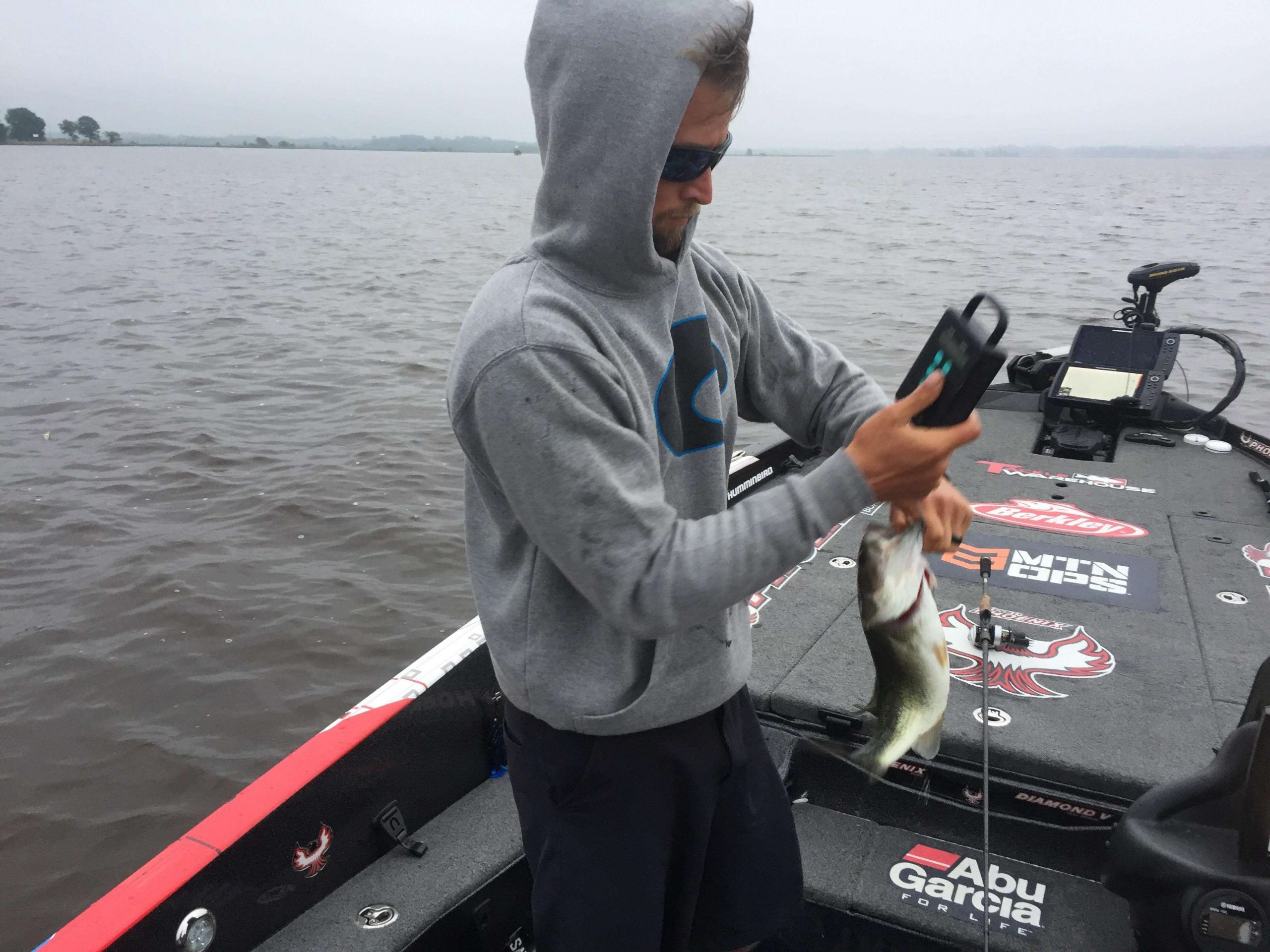 Justin Lucas with quick back to back keepers...