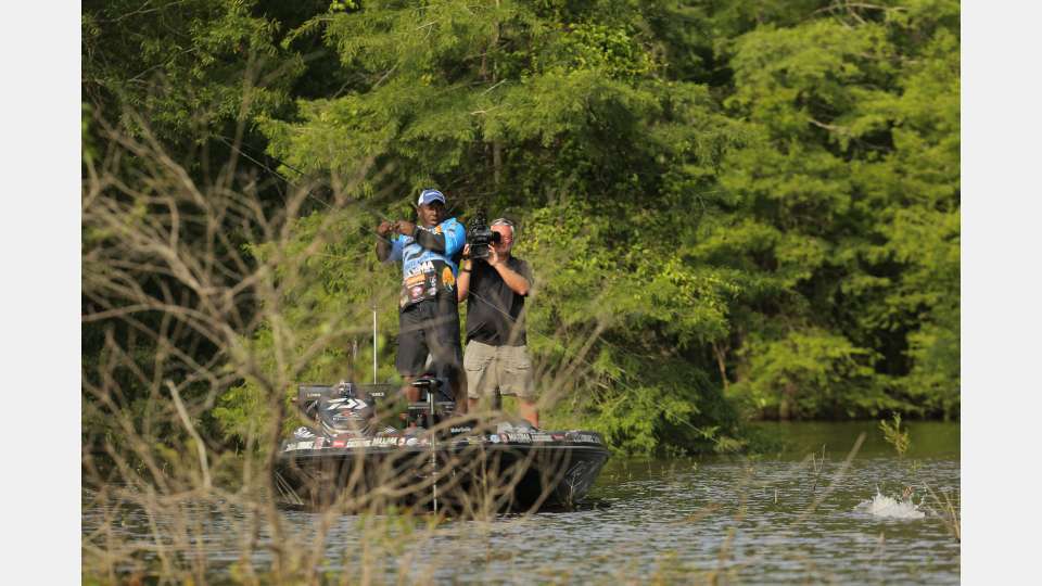 In both tournaments, approximately 70 percent of the fish logged in the two final days of competition were registered before noon.  