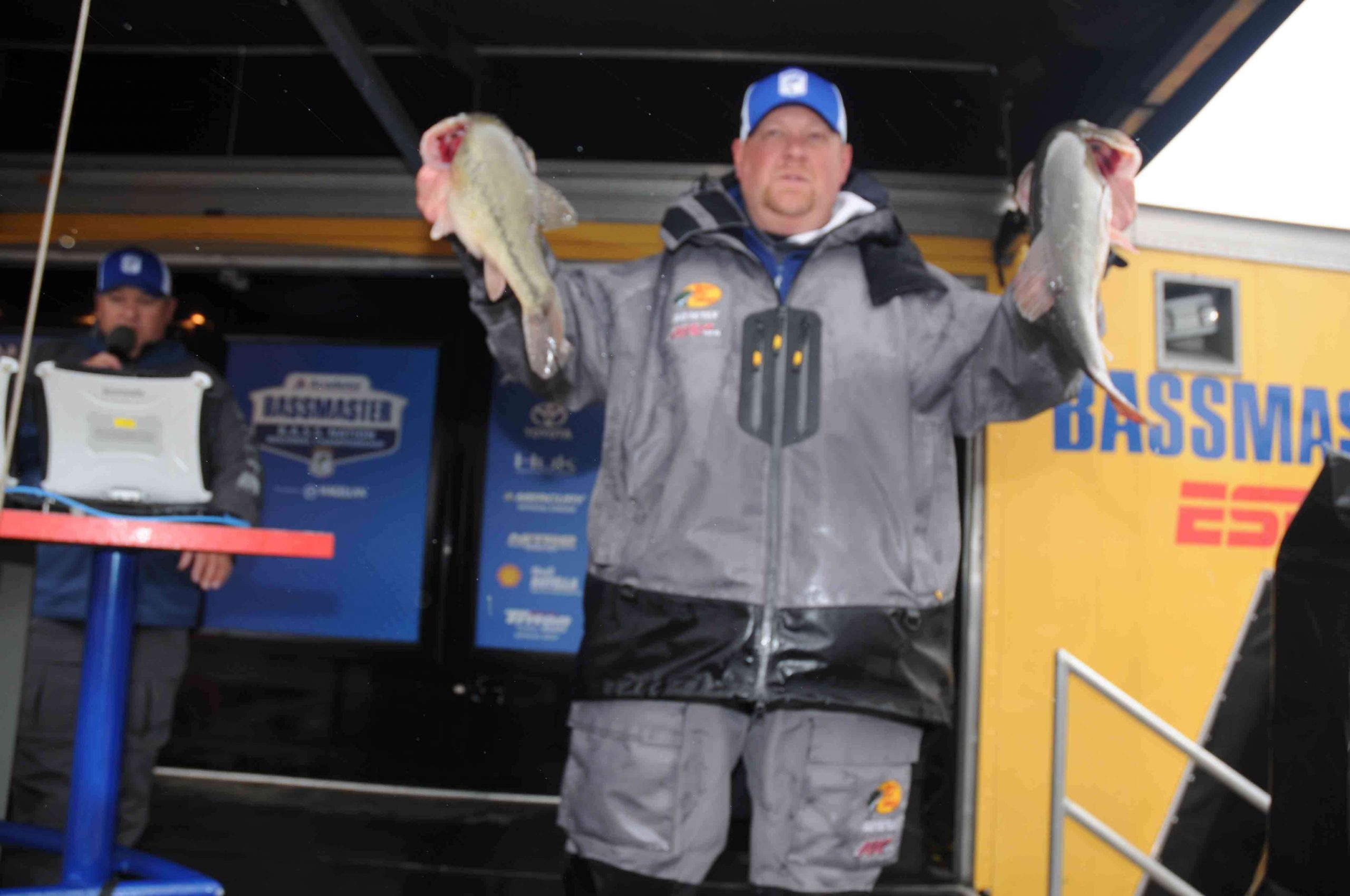 Indiana boater Chris Wilkinson weighed 18 pounds for the first day.
