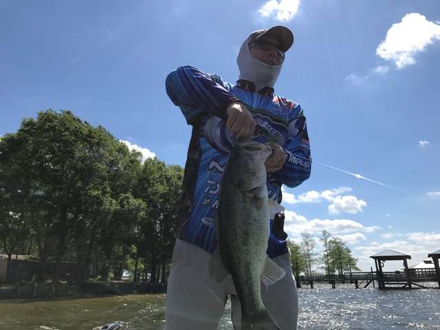 Andy bags a 6 pounder on Championship Sunday!