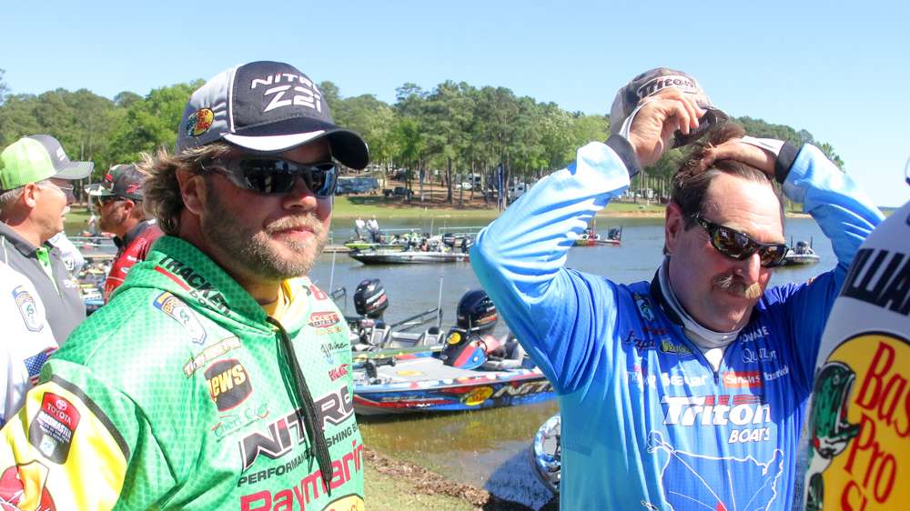 2017 Elite Series Champion Tim Horton and Shaw Grigsby wait for weigh-in bags. 