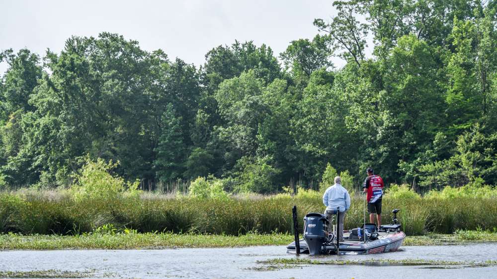 Lintner was focused on a couple of key spots and made repeated casts towards them. 
