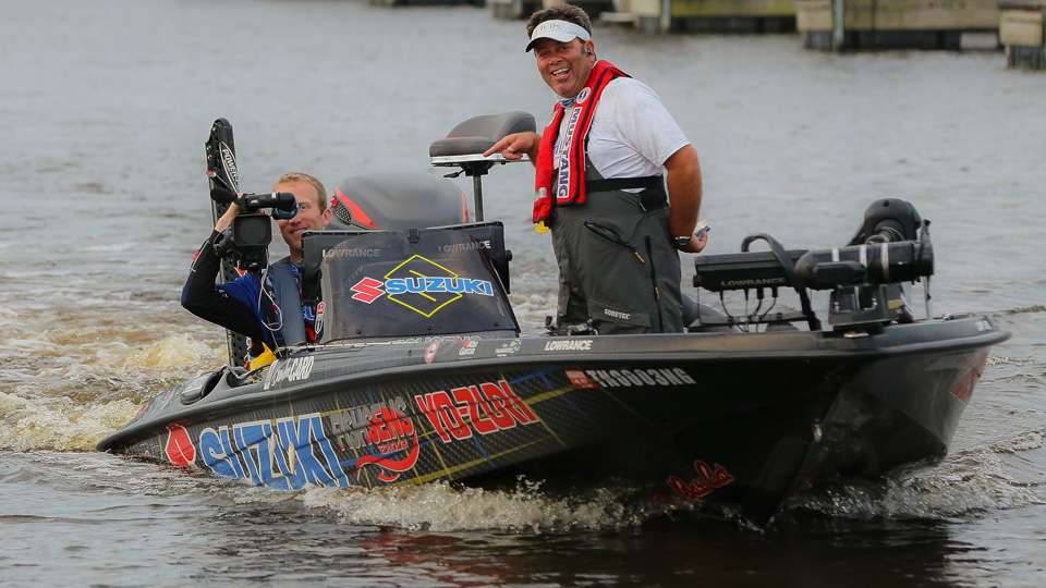 Head out on the water with Brandon Card as he takes on the third morning of the Academy Sports + Outdoors Bassmaster Elite at Ross Barnett.