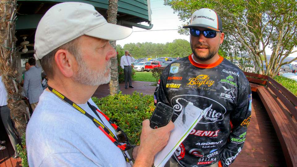 Writer Steve Wright pulled aside Mississippi Elite Series pro Brock Mosely for a quick interview about the fishing on Ross Barnett. 

