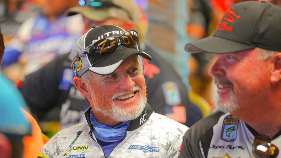 Rick Clunn sat with John Murray and congratulated Murray on his win at the last Elite Series event on Toledo Bend. 
