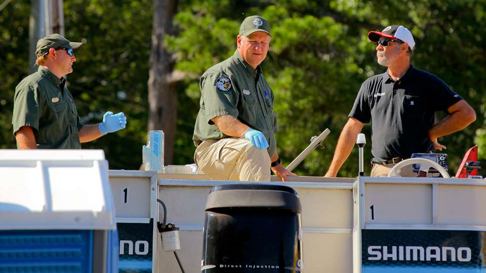 B.A.S.S. officials and officers from Mississippi Wildlife, Fisheries and Parks were in charge of fish care. 