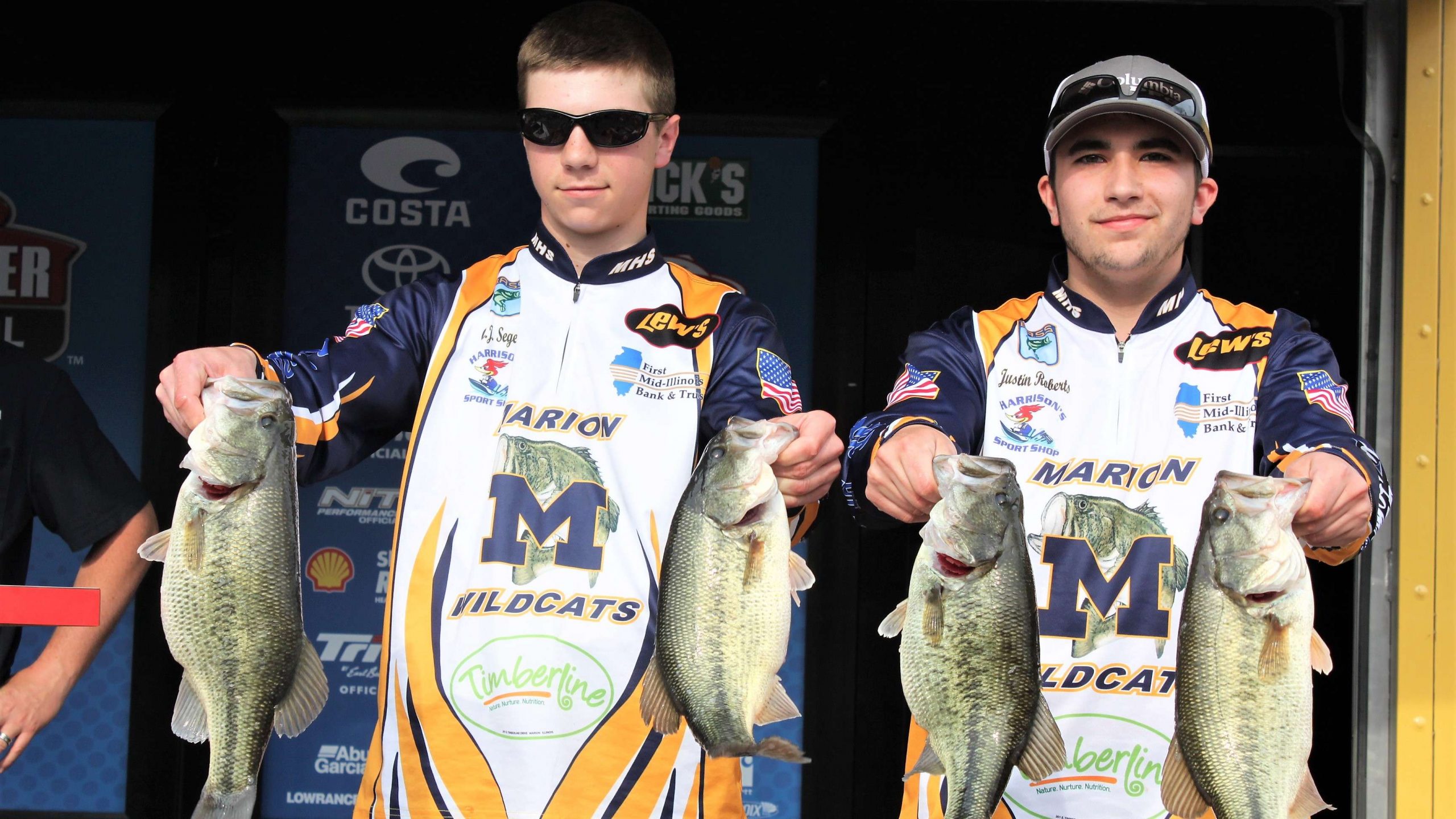 Justin Roberts and A.J. Seghers of the Marion (Ill.) High team placed ninth with 12-2.