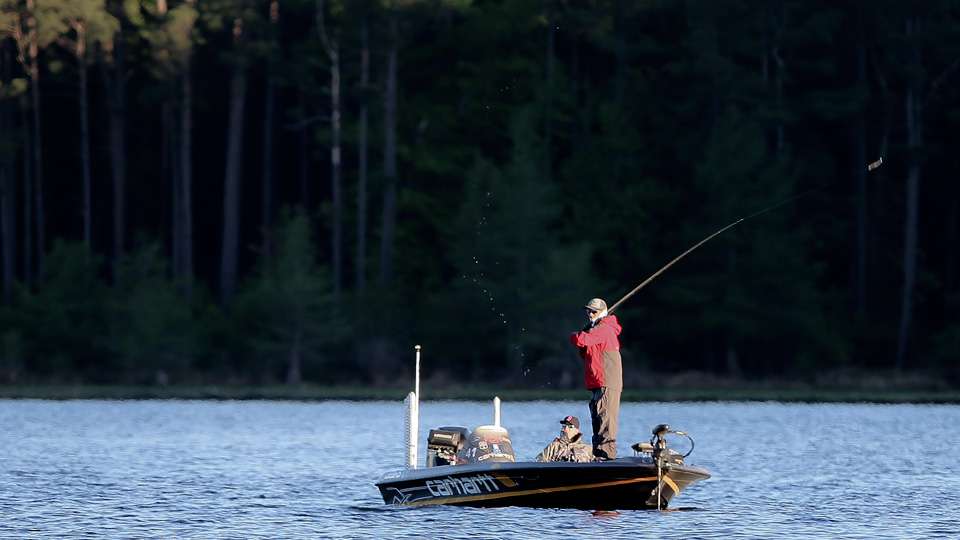 Go on the water with the 2017 Bassmaster Classic champion Jordan Lee and others as they tackle Day 1 of the Bassmaster Elite at Toledo Bend presented by Econo Lodge.