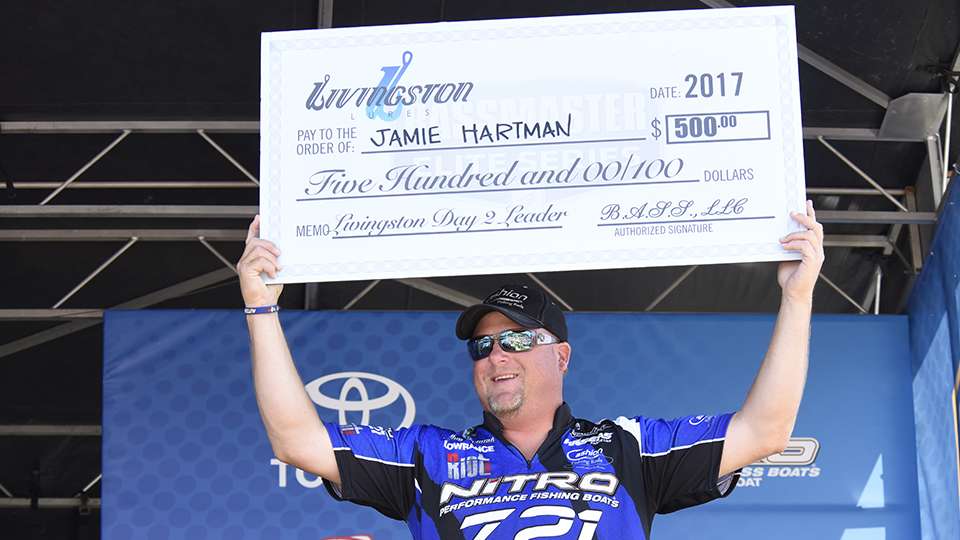 Jamie Hartman picked up a $500 bonus from Livingston Lures for leading the tournament on its second day.