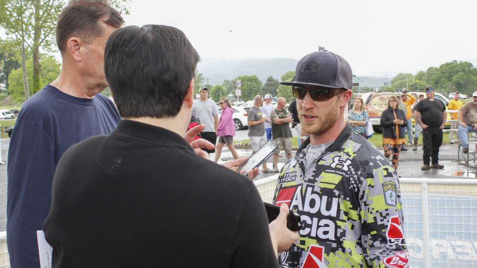 After taking over the lead early in the weigh-in, Shryock talks with Bassmaster media.