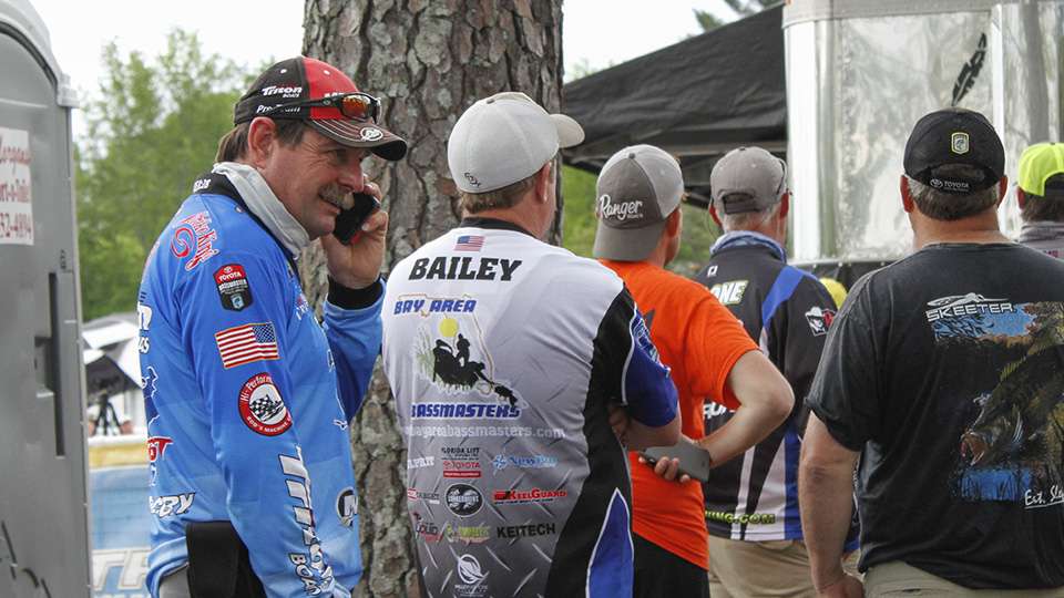 Shaw Grigsby started today in 2nd, but fell to 3rd place. He took a phone call while waiting in line.