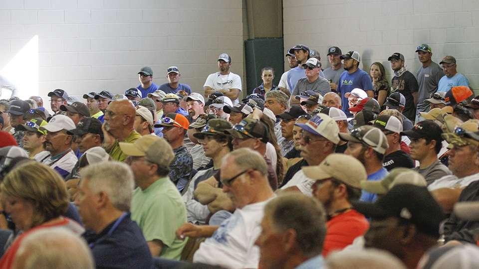 Over 195 boats will head out early Thursday morning to get the Lake Chickamauga Bass Pro Shops Bassmaster Southern Open underway.