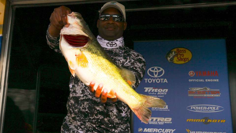 Roy Hurst Jr., co-anglers (1st, 15-3)
co