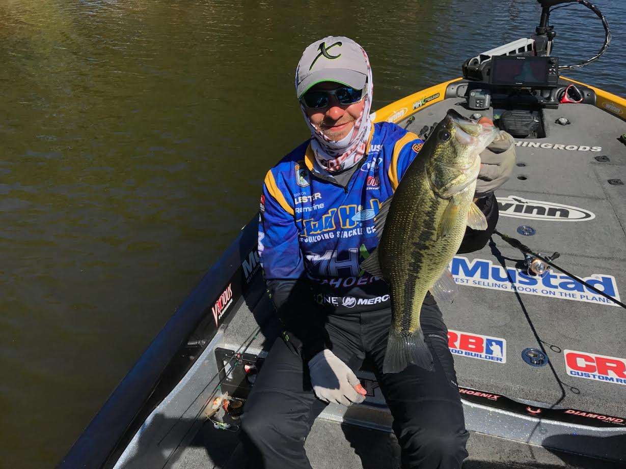 A long slow morning for Brandon Lester. Culled up a couple of ounces twice.  However, he is still looking for the size Toledo Bend is known for.  He's been moving a lot just can't lock in a pattern that's productive.