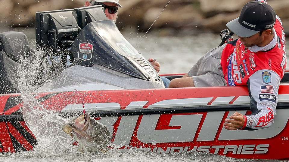 Postspawn largemouth were on the move. Brandon Palaniuk dialed into the bite fishing from top to bottom of the water column. See what lures the winner and others used to intercept those moving targets on Rayburn.
