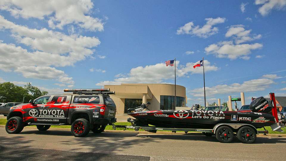 The final briefings and meetings for the Toyota Bassmaster Texas Fest benefiting the Texas Parks and Wildlife Department, was held this afternoon at the Pister Garrison Convention Center in Lufkin, Texas. 