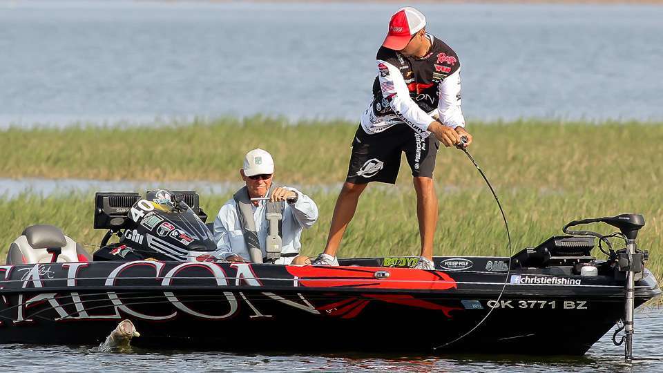 Christie has not registered any fish that have reached 5-pounds, proving the theory of the importance of getting at least one 5-pound fish per day to be in the top. Christie goes into Championship Sunday with 59-11.