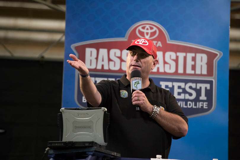 Emcee Dave Mercer begins the Day 2 weigh-in proceeings at Toyota Bassmaster Texas Fest benefiting the Texas Parks and Wildlife Department.