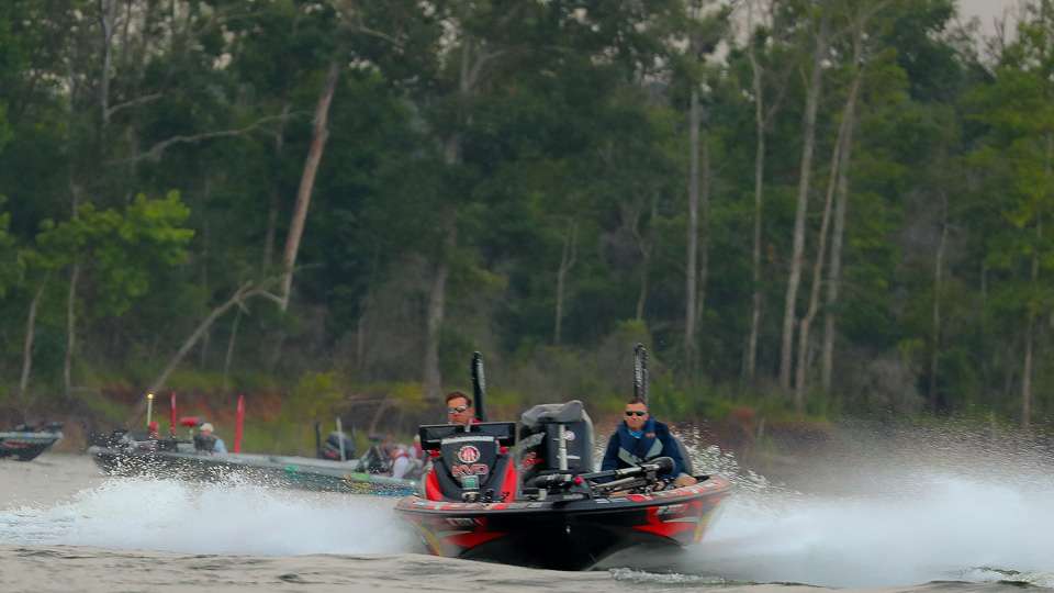 Catch up with Kevin VanDam as he takes on the first morning of the Toyota Bassmaster Texas Fest benefiting the Texas Parks and Wildlife Department.