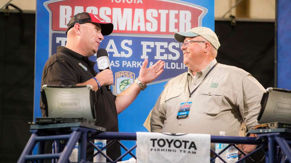 Dave Mercer speaks with TPWD's Dave Terre to open the final day weigh-in of the Toyota Bassmaster Texas Fest benefiting the Texas Parks and Wildlife Department.