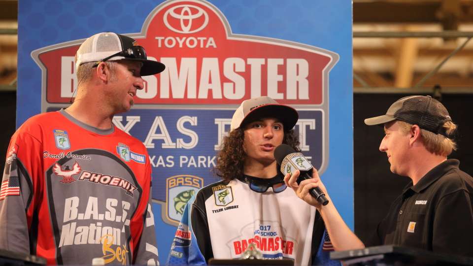 Partners Ocamica and Lubbat take the stage at 2017 Toyota Bassmaster Texas Fest benefiting the Texas Parks and Wildlife Department.  The team weighed in 4 pounds, 8 ounces, for their two largest fish. 