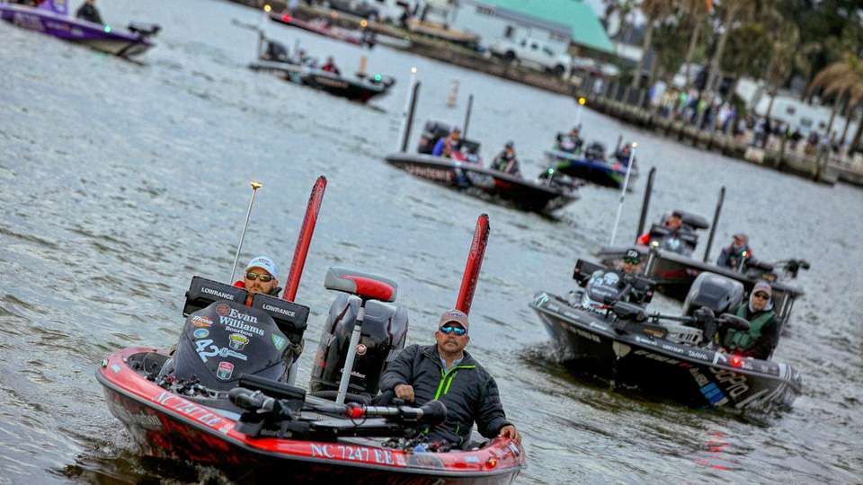 The 2017 GEICO Bassmaster Classic anglers launch for a day of competition on Lake Conroe.