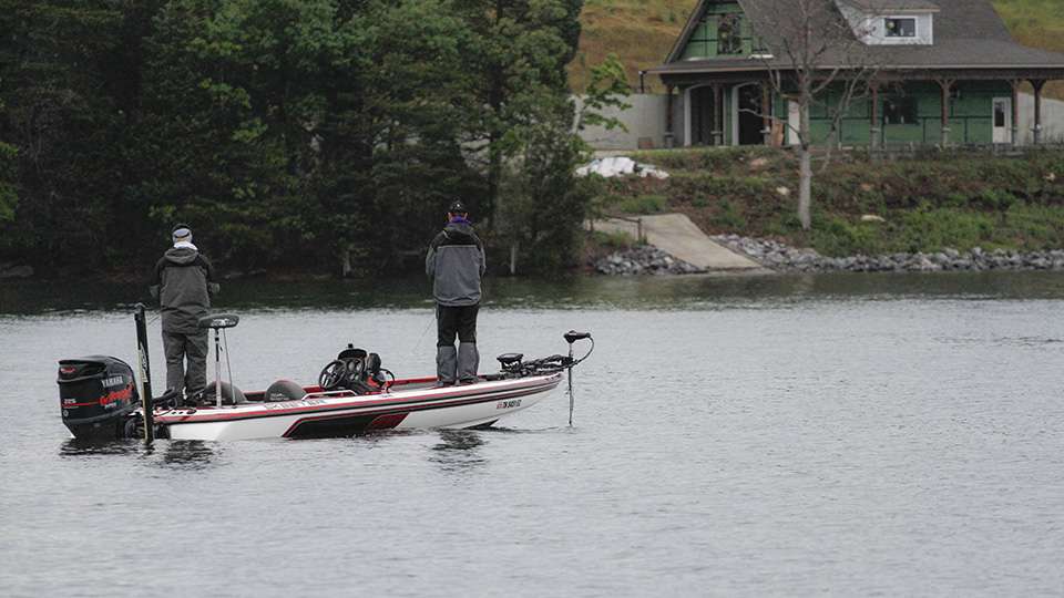 The final day of the Carhartt Bassmaster College Series Eastern Regional presented by Bass Pro Shops at Cherokee Lake started under overcast skies and an unexpected north wind for the Top 21. I started on the leaders from Tennessee Tech.