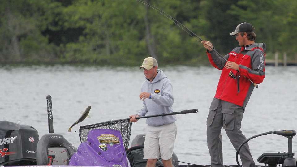 He didn't need the net and decided to swing it in. The final weigh-in is going to be tight as it was a tough day overall, but every ounce will count.