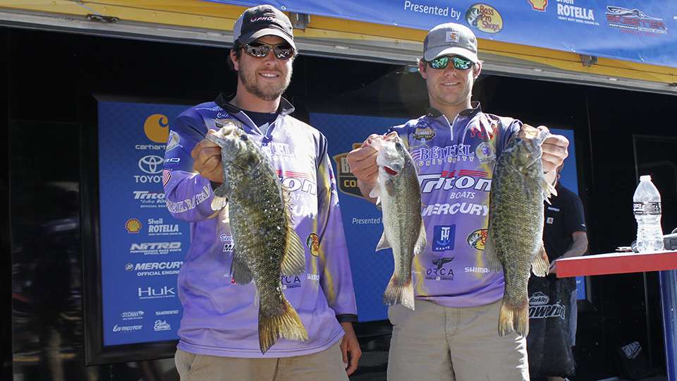Carter McNeil and Cole Floyd of Bethel University (18th, 32-1)