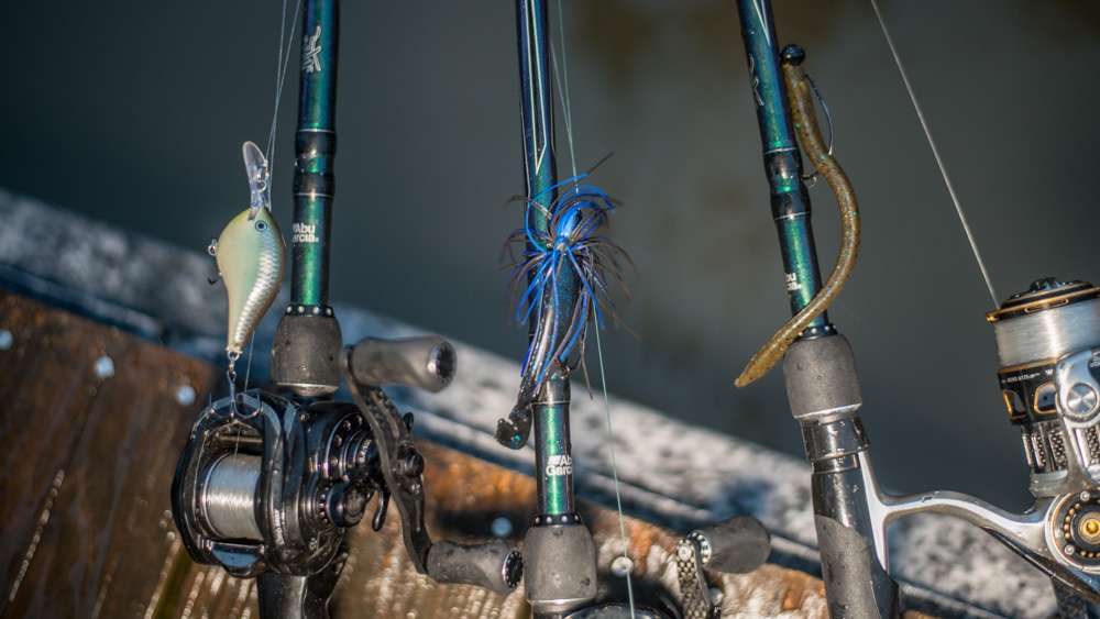 The primary choice on Day 1 was a 3/8-ounce Missile Jigs Ikeâs Mini Flip Jig, with 4-inch Berkley Havoc Ikeâs Subwoofer trailer. On Day 2 the front-runner was a 3/16-ounce VMC Ike Approved Rugby Jig and 4.75-inch Berkley Havoc Larry Nixon Bottom Hopper. He mixed up the choices for the remainder of the tournament. 