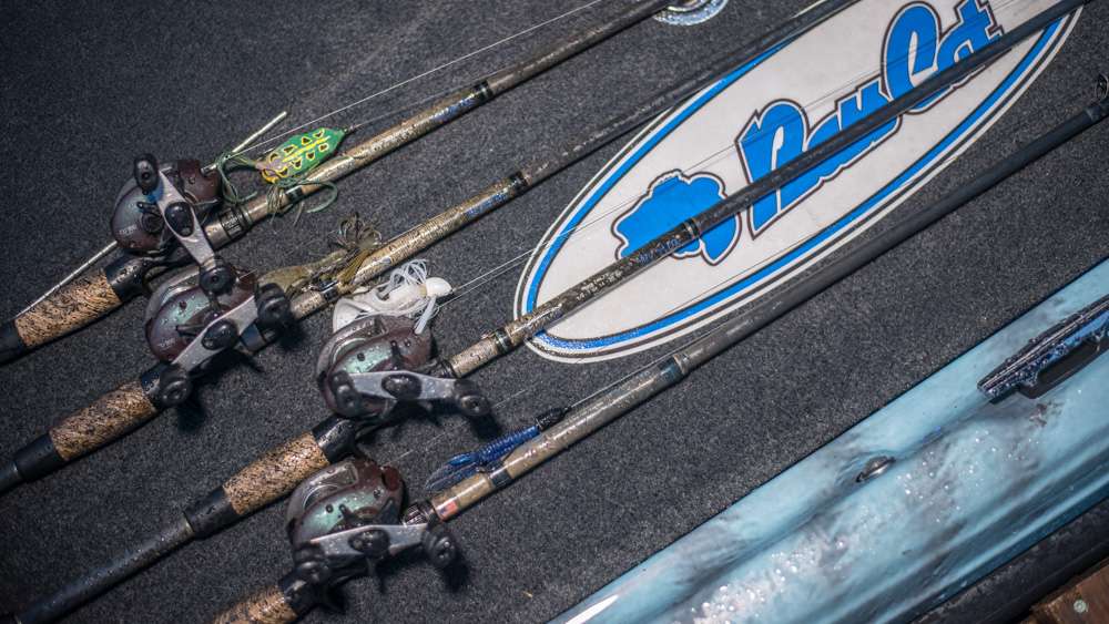 <b>Steve Kennedy</b><br>
Steve Kennedy had a flooded gravel pit all to himself. The winner averaged just below 16 pounds a day using this lineup of lures. For topwater action he chose a 2.5-inch Spro Dean Rojas Bronzeye Frog 65, Natural Green. 
