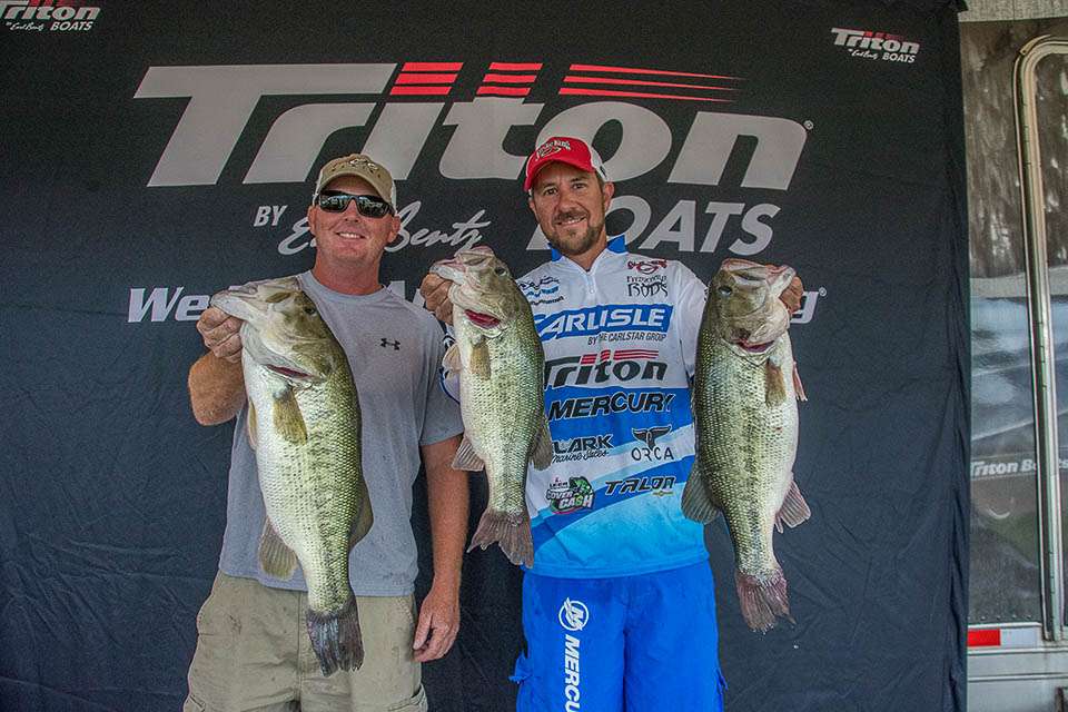 David and his partner Kevin with their Day 2 catch of 17.52lbs.
