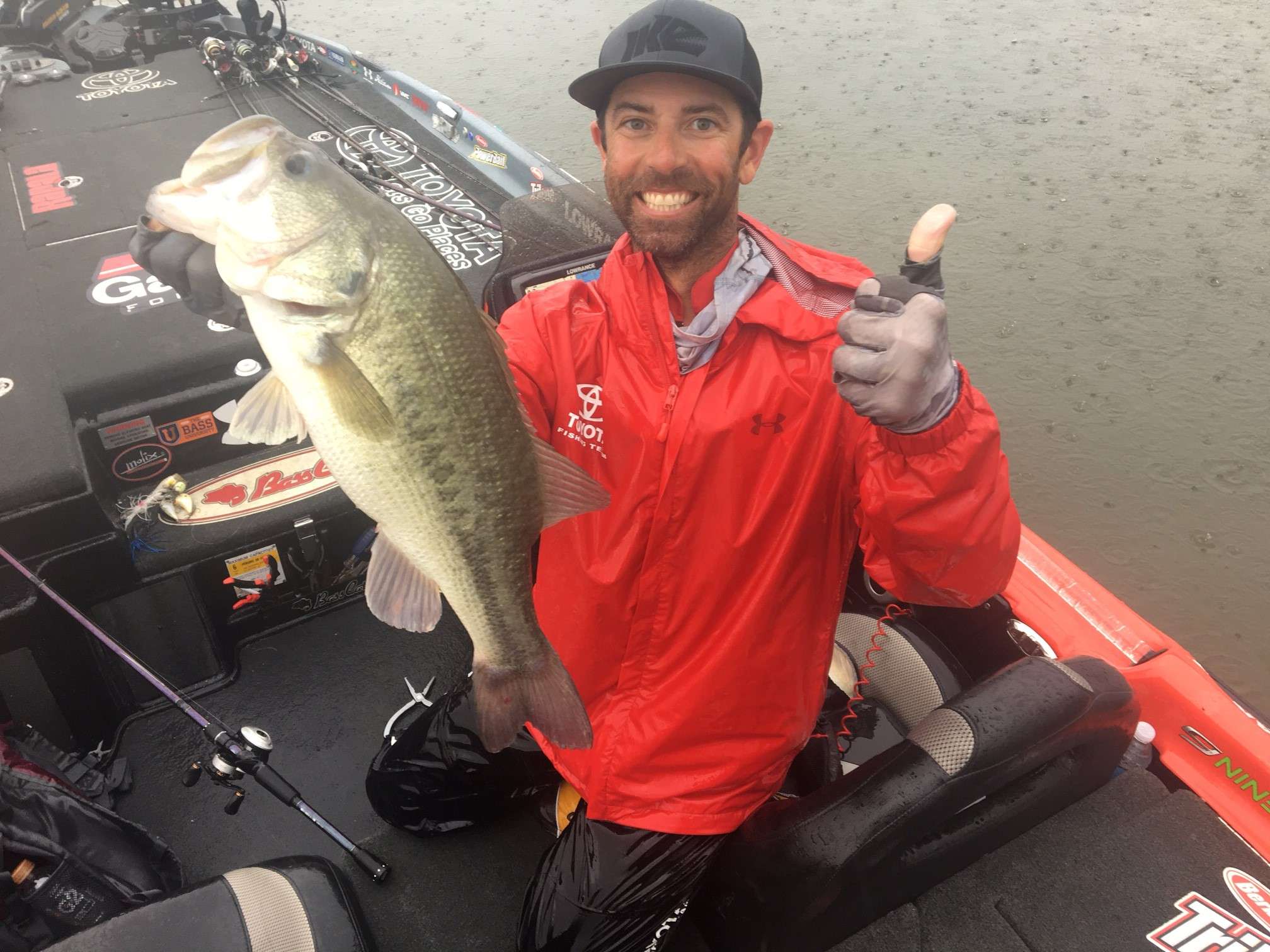Mike Iaconelli added a four.
