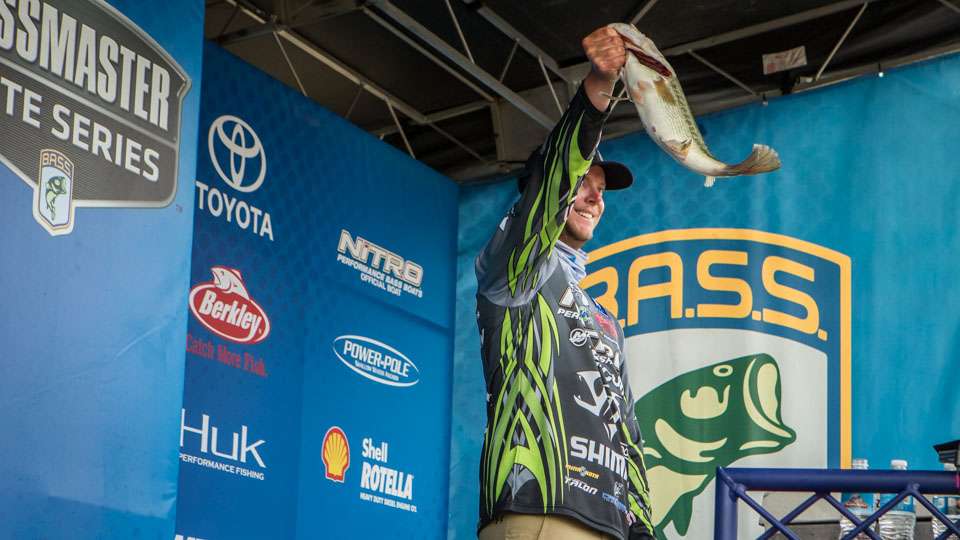 Here's a look, behind-the-scenes, at the activities surrounding the Day 1 weigh-in at the GoPro Bassmaster Elite at Dardanelle presented by Econo Lodge. 