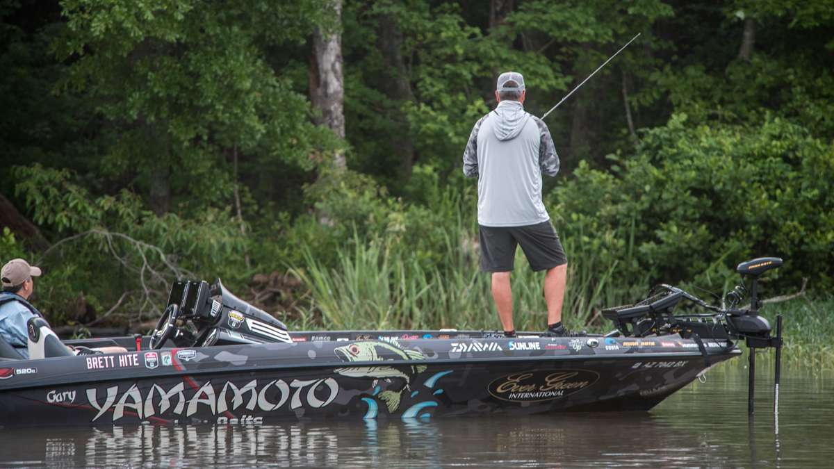 Catch up with the Elites as they take on Day 1 of the GoPro Bassmaster Elite at Dardanelle presented by Econo Lodge.