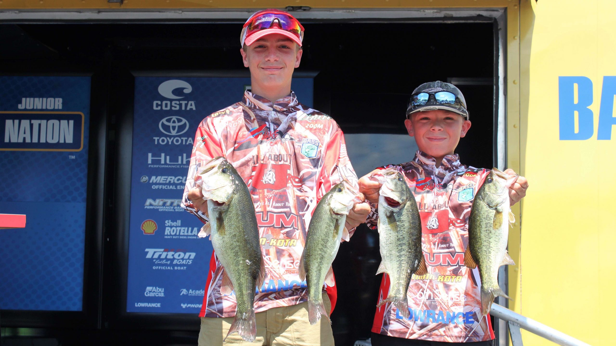 Gunner West and Brandon Hammontree of Oklahoma are in sixth place with 9-8.
