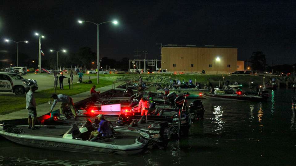 Hundreds of Opens anglers take to the water for Day 1 of the Bass Pro Shops Central Open at the Sabine River in Orange, Texas. 