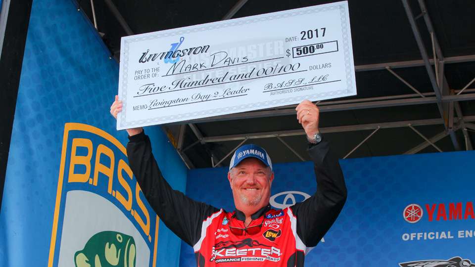 David picked up a $500 bonus from Livingston Lures for leading the tournament on Day 2.
