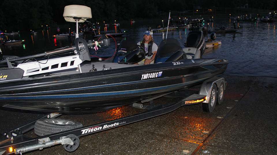 Day 1 of the Carhartt Bassmaster College Series Wild Card presented by Bass Pro Shops at Lay Lake got underway as 127 boats left Beeswax Landing in search of 5 keeper bass.