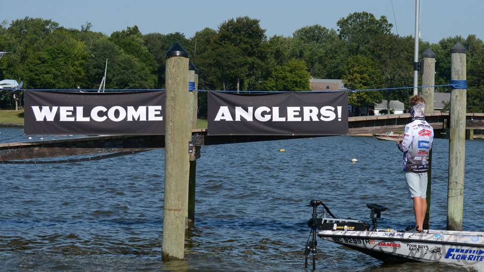 It's a friendly location, as you can see by the sign greeting Chad Pipkens. The last Elite visit to the upper Chesapeake landed Aaron Martens the win. 
