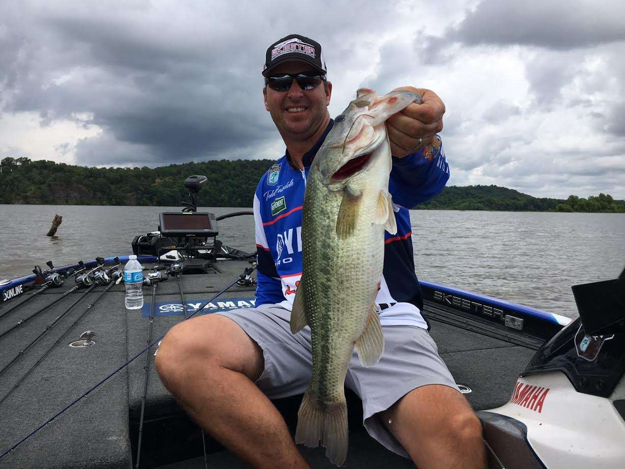 Faircloth won at Lake St. Clair in 2015. The same year he finished 80th at the St. Lawrence River, the first stop after the break. Faircloth finished 8th at Lake Champlain in 2006 and 40th last year at the AOY championship held on Mille Lacs.
